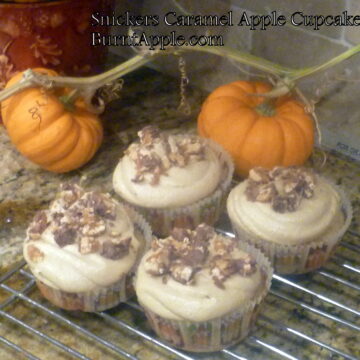 snickers caramel apple cupcakes