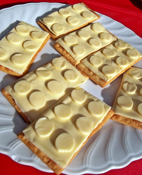 lego cheese and crackers