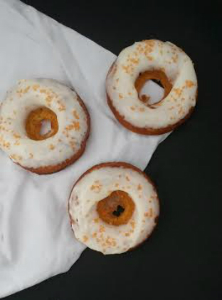 baked carrot cake donuts