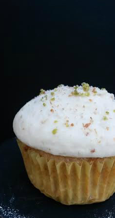 coconut pineapple lime cupcakes
