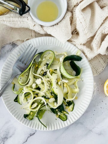 lemon salad with zucchini ribbons