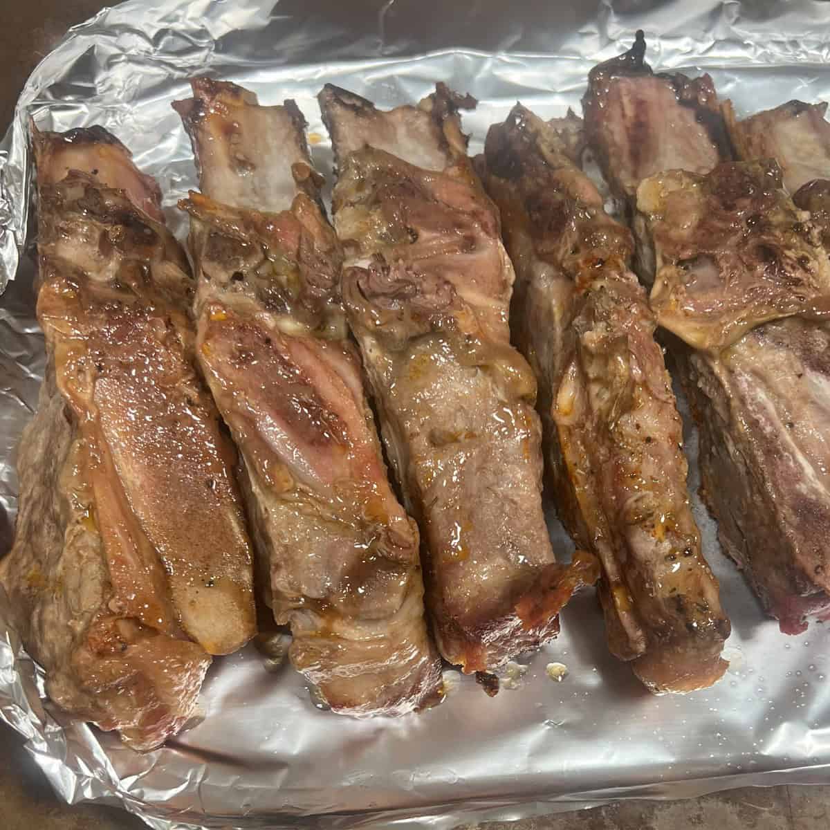 a photo of broiled ribs